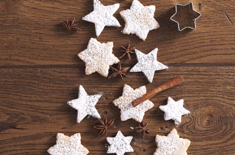 Cinnamon Sugar Snowflake Cookies: 5 Twinkling Steps to a Winter Wonderland